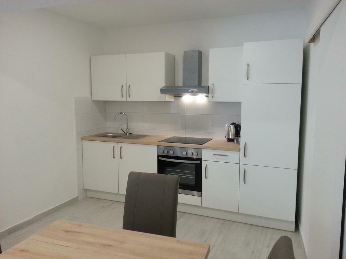 Apartment Rika Omiš Exteriör bild